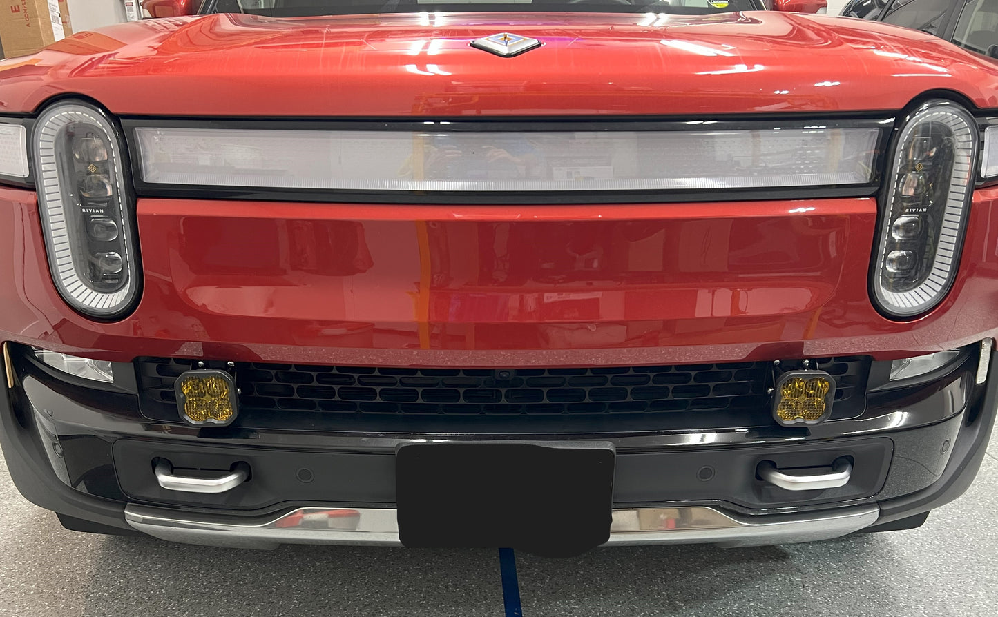 R1 Grill Mount Light Brackets + Trigger 4Plus mount